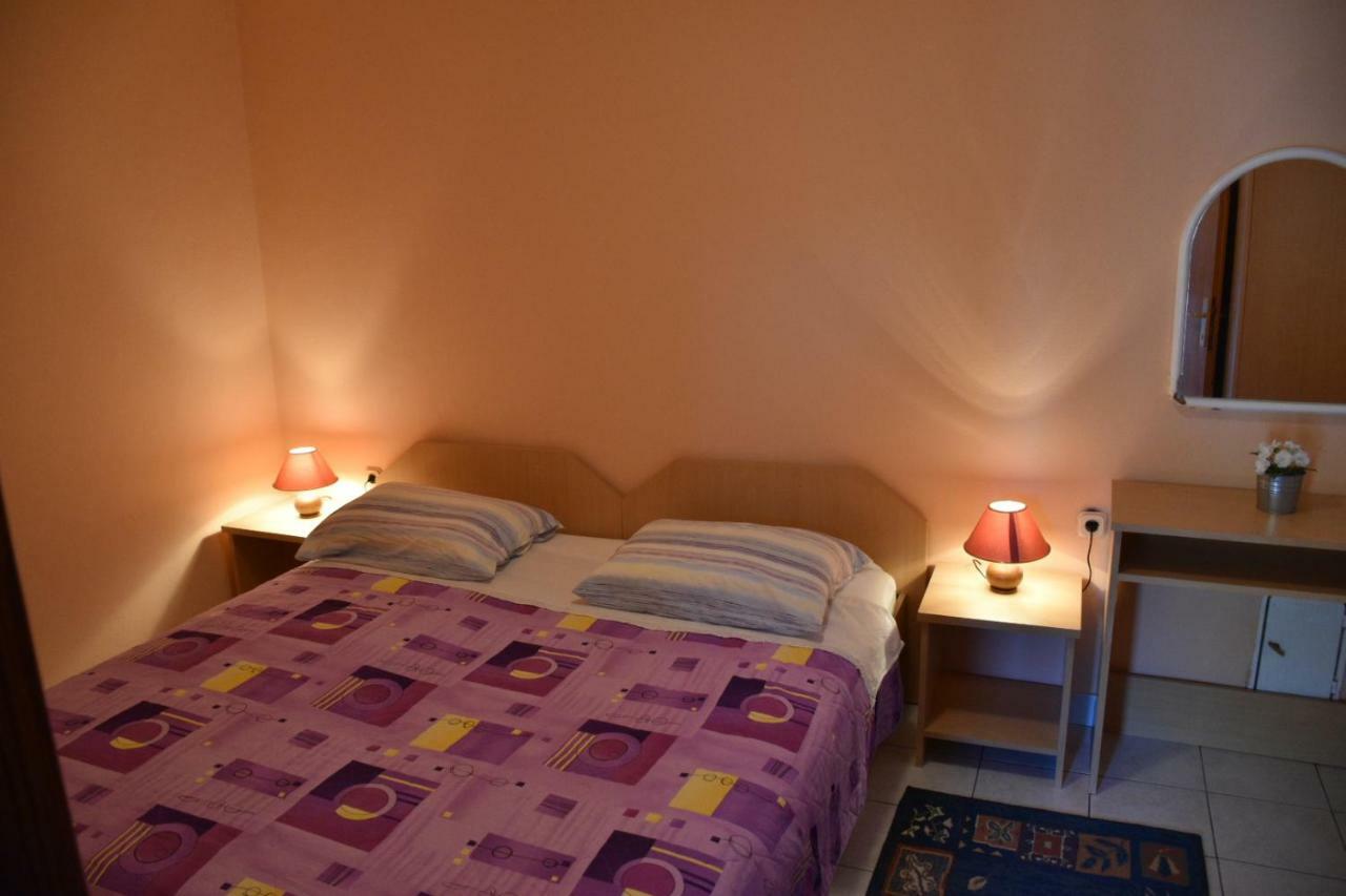 Mauro Apartman Ražanac Kültér fotó