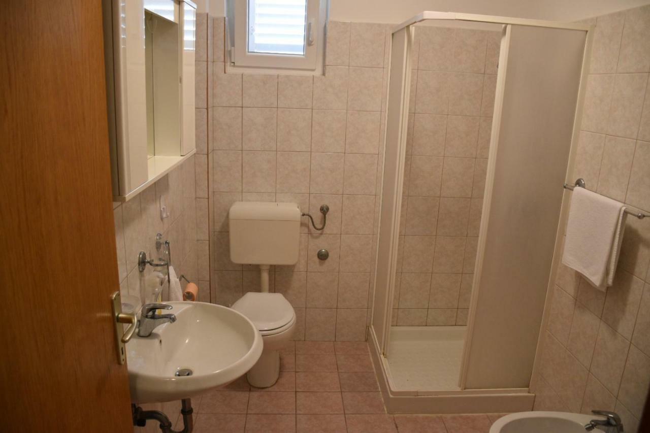 Mauro Apartman Ražanac Kültér fotó